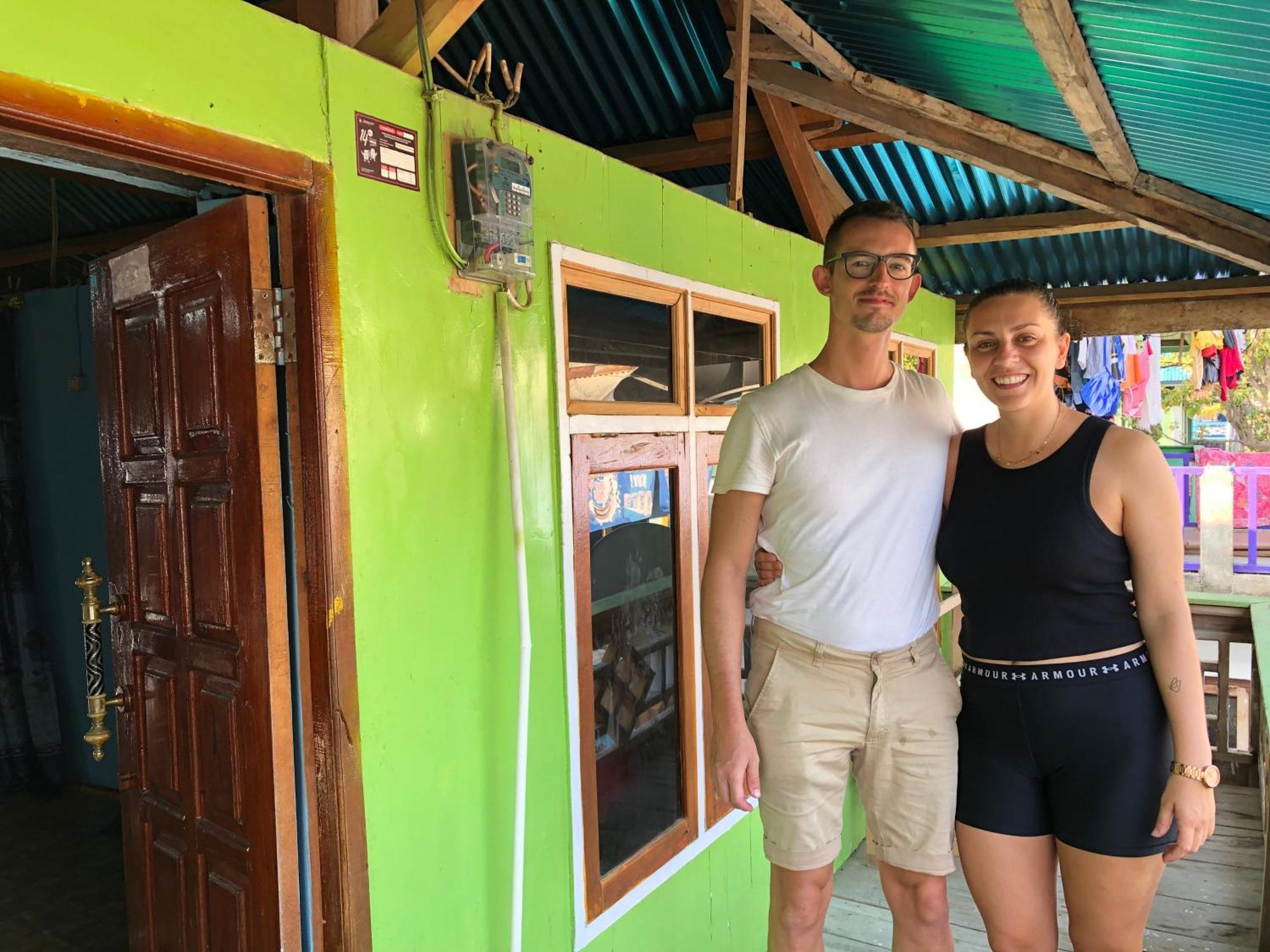 Dua Putri Komodo Homestay Ngoại thất bức ảnh