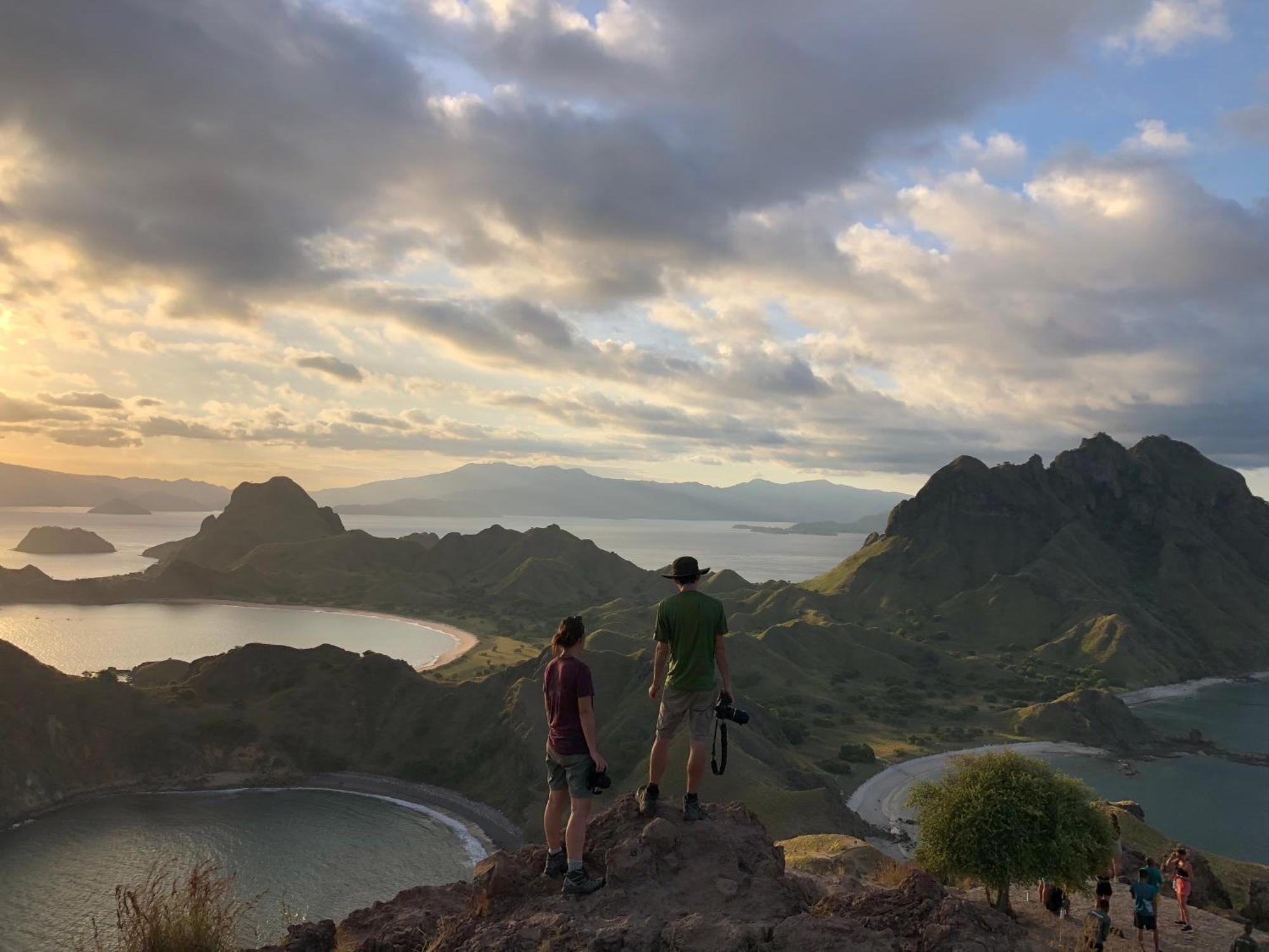 Dua Putri Komodo Homestay Ngoại thất bức ảnh