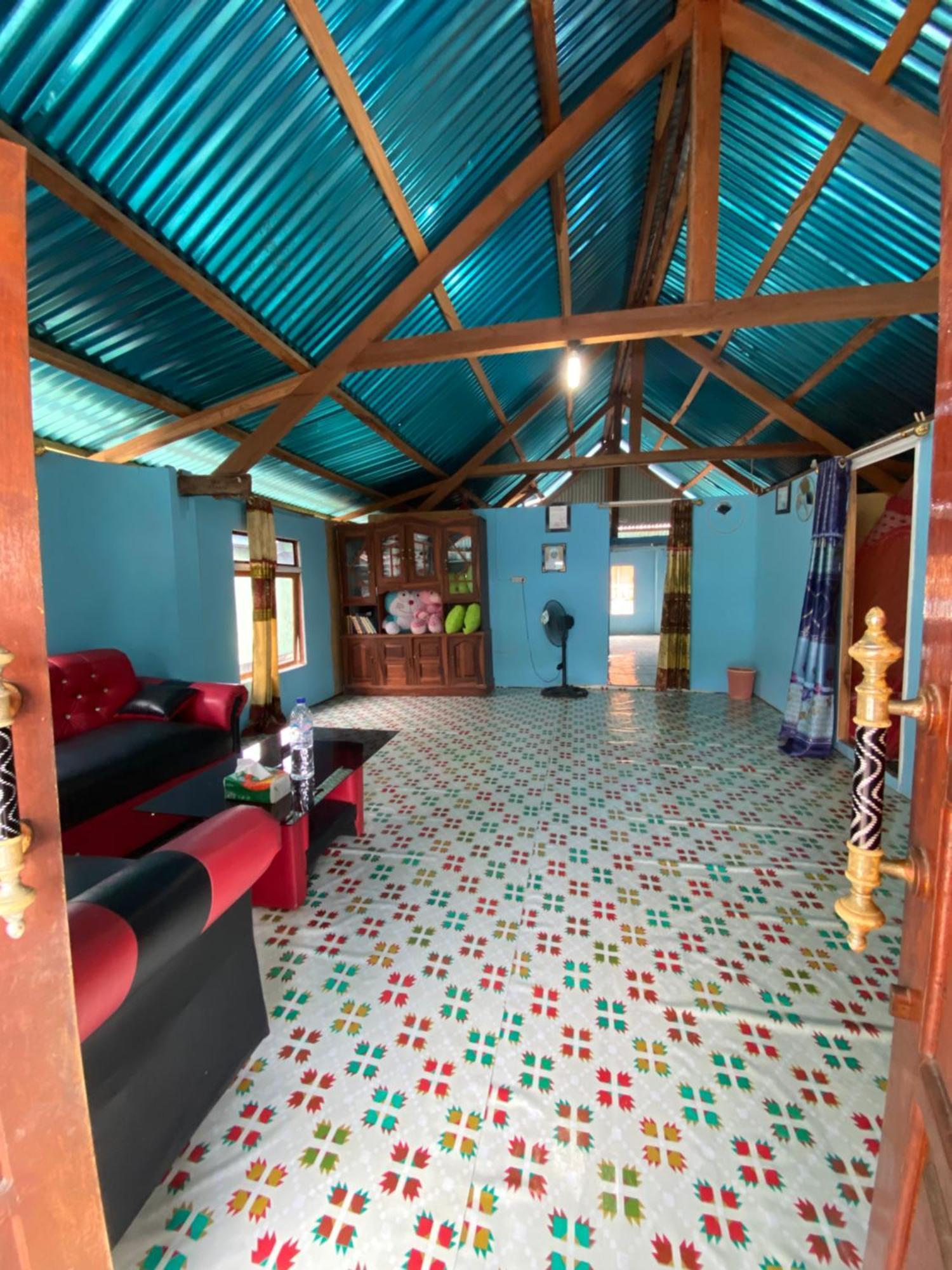 Dua Putri Komodo Homestay Ngoại thất bức ảnh
